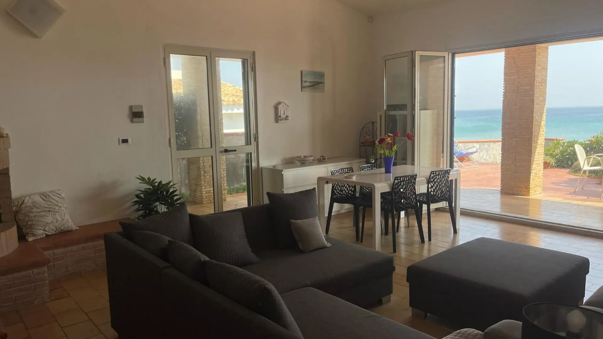 La Villa Sul Mare, San Lorenzo Noto